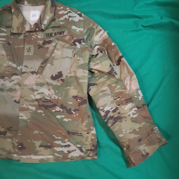 OFFICIAL U.S. ARMY MILITARY JACKET - Picture 7 of 7